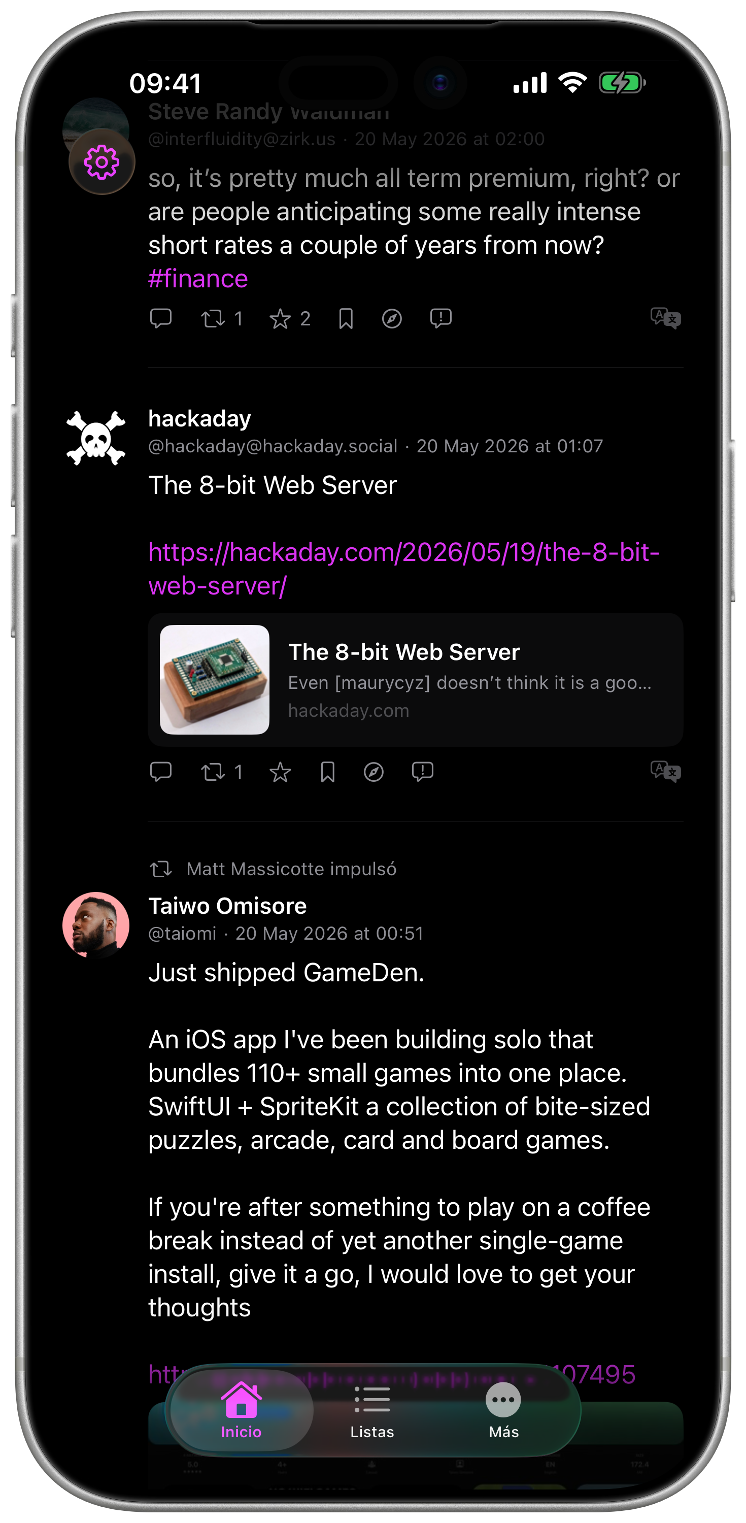 ReaderMastodon mostrando la línea de tiempo de Mastodon en iPhone